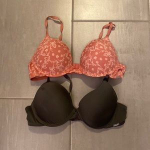 2 bras- 36 C